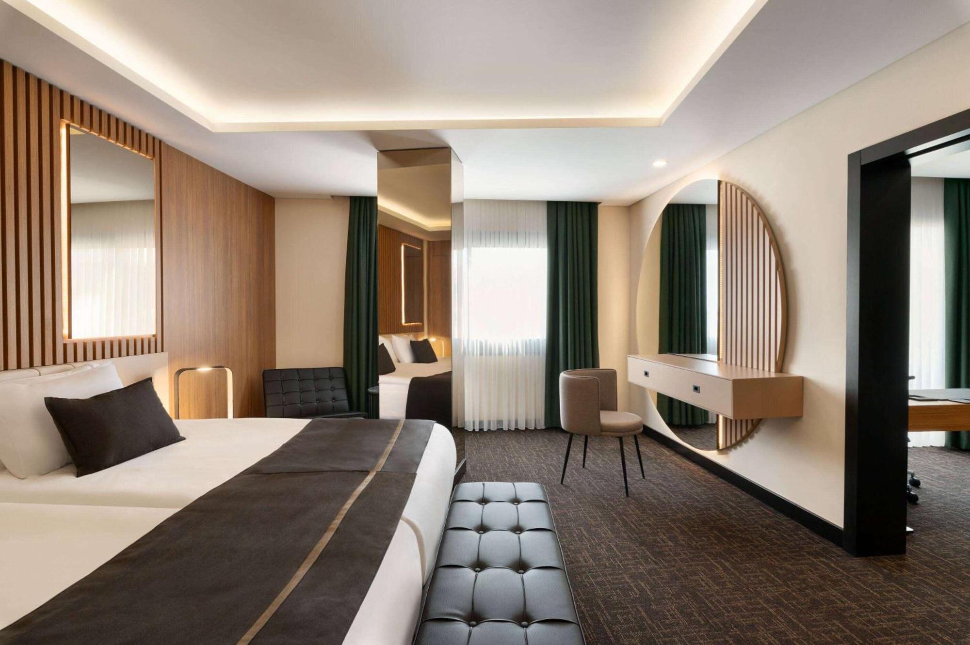 Menemen Ft Lotus Thermal Hotel&Spa Trademark Collection By Wyndham מראה חיצוני תמונה